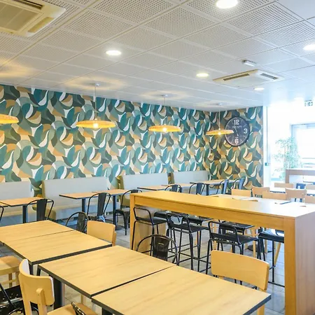 Hotel La Rochelle Beaulieu 2*