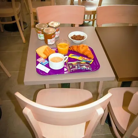 La Rochelle Beaulieu 2* 普伊尔波勒奥