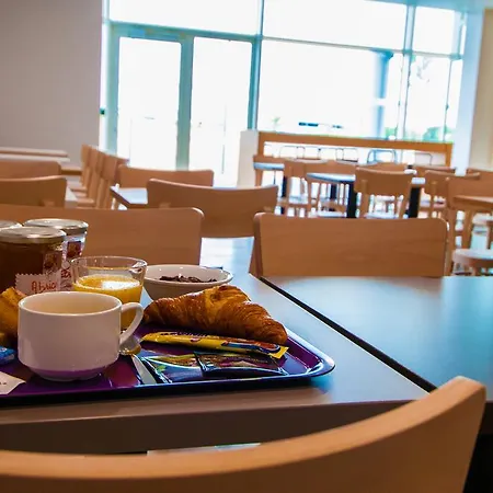 酒店 La Rochelle Beaulieu 普伊尔波勒奥