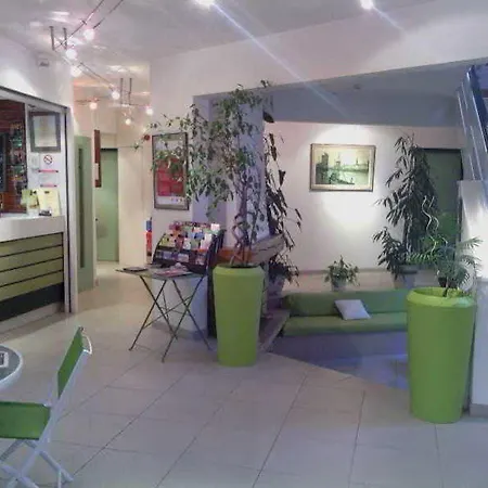 La Rochelle Beaulieu 2*