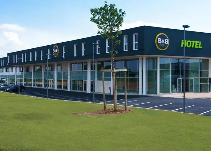 Hotel La Rochelle Beaulieu 2*