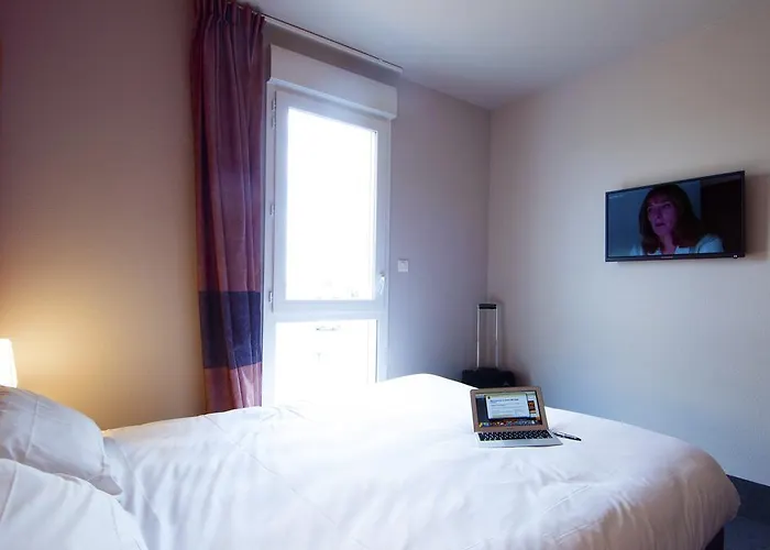 Hotel La Rochelle Beaulieu 2*