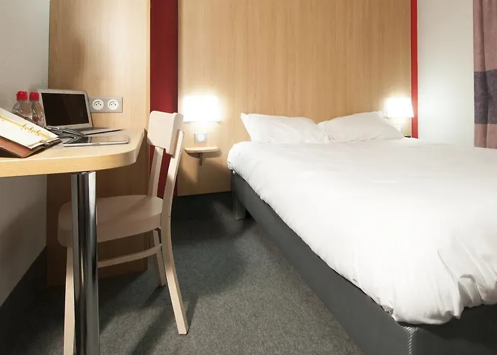 Hotel La Rochelle Beaulieu 2*