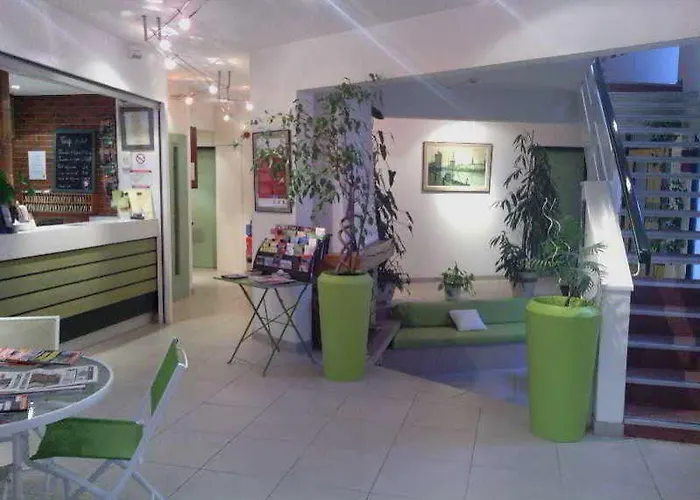 La Rochelle Beaulieu 2*